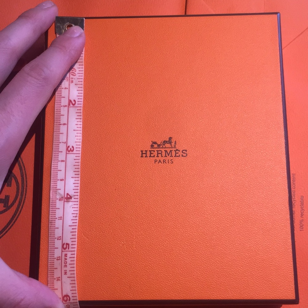 HERMES boxes, ribbons, receipt holder, & gift bag - Picture 8 of 13